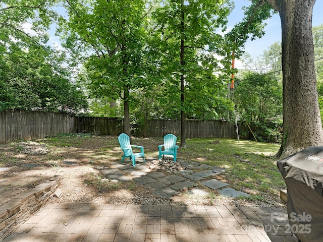5123 Glenham Dr, Charlotte, NC 28210 - fenced backyard with a patio area