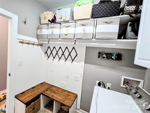 10302 Newbridge Rd, Charlotte, NC 28278 - mudroom with washer / clothes dryer