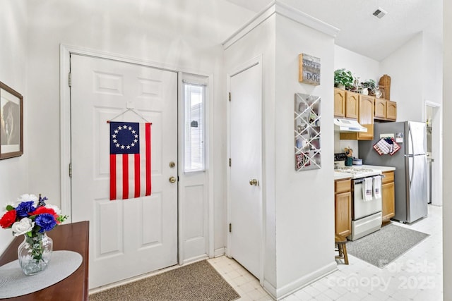 11100 Scrimshaw Ln, Charlotte, NC 28215 - entryway featuring light flooring and baseboards