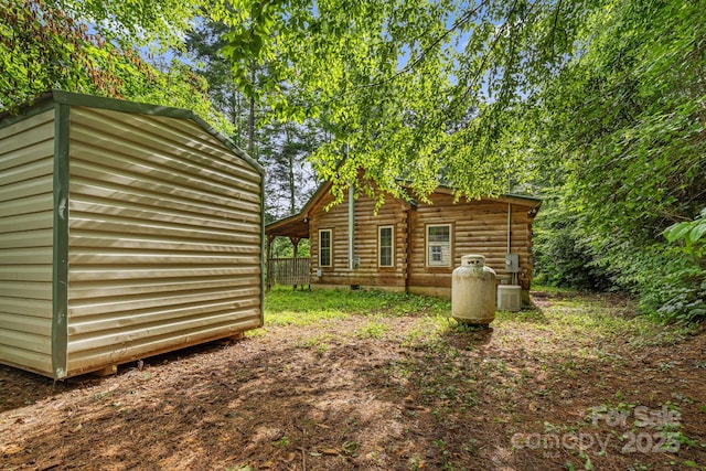 41 Waya Way, Whittier, NC 28789 - view of yard featuring a storage unit