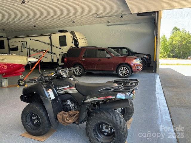 535 Lafayette Pl, Carthage, NC 28327 - view of garage