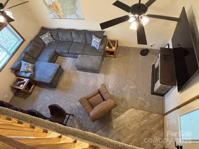 535 Lafayette Pl, Carthage, NC 28327 - living area featuring a ceiling fan