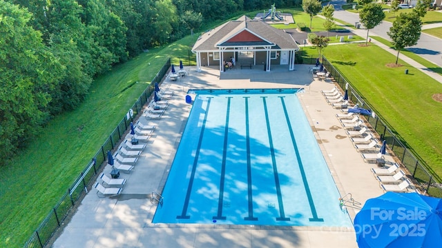 10666 Sapphire Trl, Davidson, NC 28036 - community pool featuring a patio