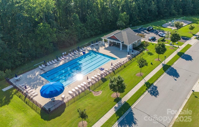 10666 Sapphire Trl, Davidson, NC 28036 - view from above of property featuring a pool area and a forest