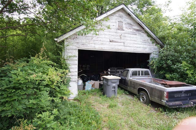1400 Central Dr, Kannapolis, NC 28083 - view of detached garage
