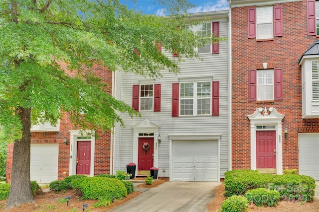 864 Tiger Ln, Charlotte, NC 28262 - photo 1