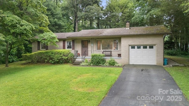 111 Cannon Dr, Hendersonville, NC 28792 - photo 1
