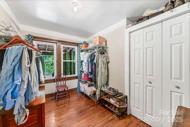 5215 Double Island Rd, Green Mountain, NC 28740 - walk in closet featuring wood finished floors