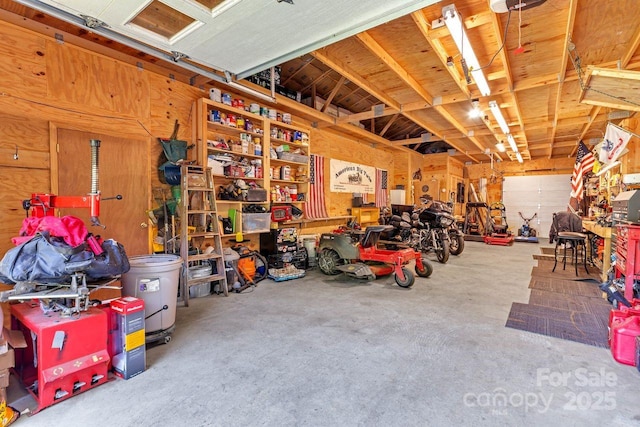 5215 Double Island Rd, Green Mountain, NC 28740 - garage with a workshop area