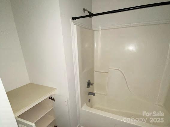 104 Edison St, Kings Mountain, NC 28086 - full bath with shower / bath combination