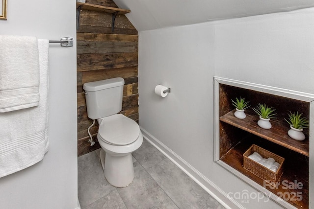 39 Nix Rd, Hendersonville, NC 28792 - bathroom with vaulted ceiling and wood walls