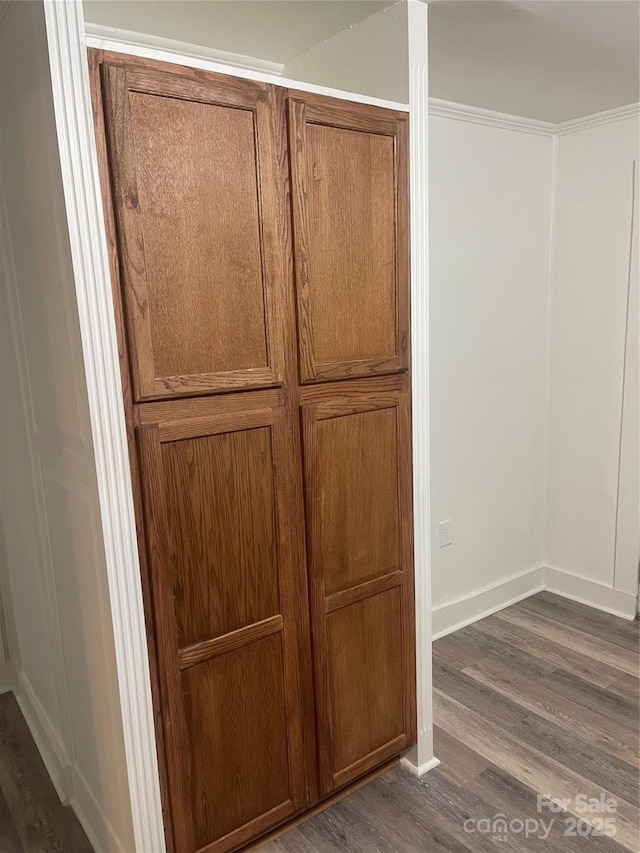 576 Morrow Motor Rd, Forest City, NC 28043 - detailed view of wood finished floors and baseboards