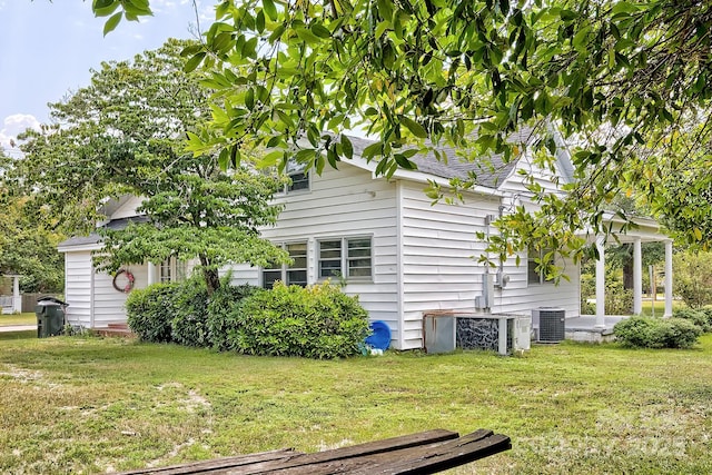 315 E Marion St, Kershaw, SC 29067 - view of home's exterior featuring a lawn
