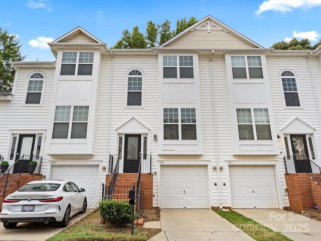 6411 Royal Celadon Way, Charlotte, NC 28269 - photo 32