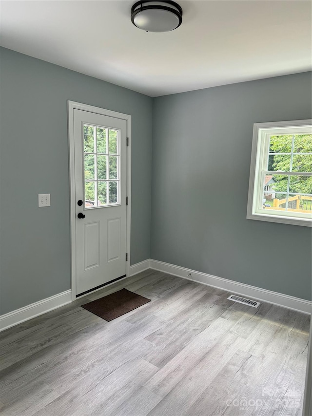 911 S Spencer Ave, Spencer, NC 28915 - entryway featuring wood finished floors