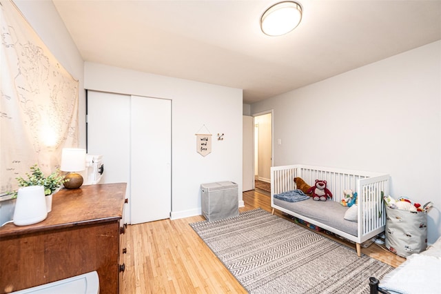 464 23rd Avenue Dr NE, Hickory, NC 28601 - bedroom with light wood-type flooring and a closet