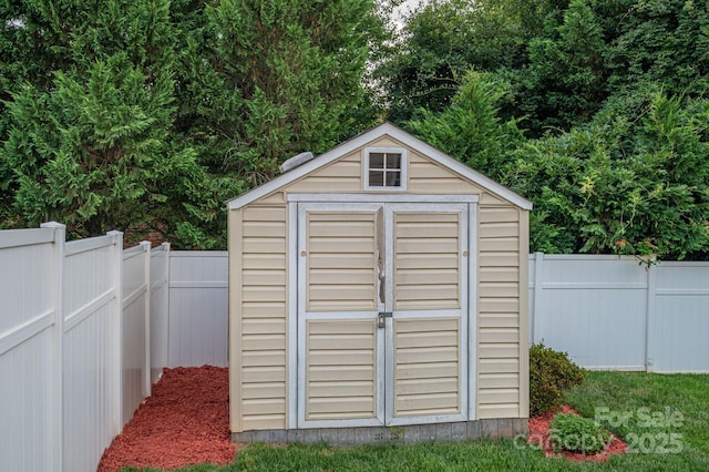 515 E Carpenter St, Maiden, NC 28650 - view of shed