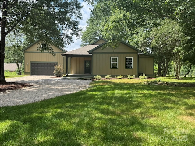 7187 Sherrills Ford Rd, Sherrills Ford, NC 28673 - ranch-style home featuring gravel driveway and a front yard