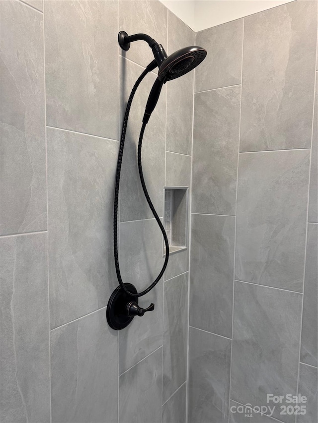 7187 Sherrills Ford Rd, Sherrills Ford, NC 28673 - detailed view of a tile shower