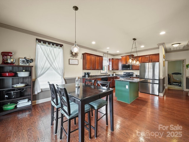 109 Dewfield Ln, Boiling Springs, SC 29316 - dining room featuring crown molding, dark wood-style flooring, and recessed lighting