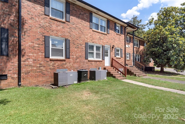 718 E Maple Ave, Gastonia, NC 28054 - view of property with entry steps
