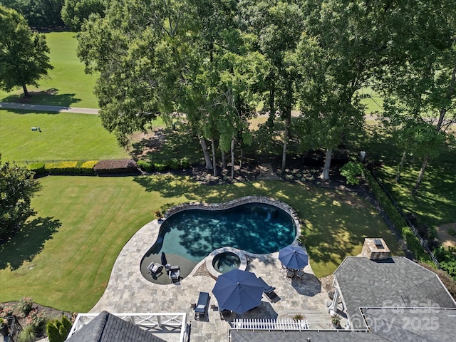 11624 Glenn Abbey Way, Charlotte, NC 28277 - view of pool featuring a pool with connected hot tub, a yard, and a patio area