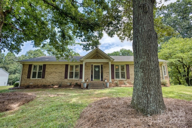 924 Holly Rd, Rock Hill, SC 29730 - ranch-style home with a front yard and brick siding