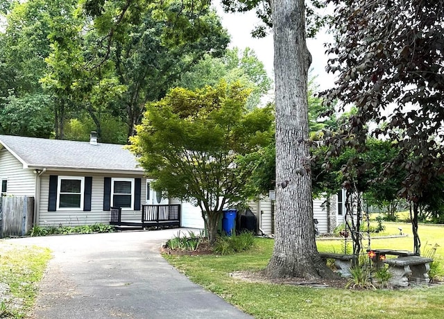 25 Norman Rd, Fletcher, NC 28732 - view of front of house featuring driveway