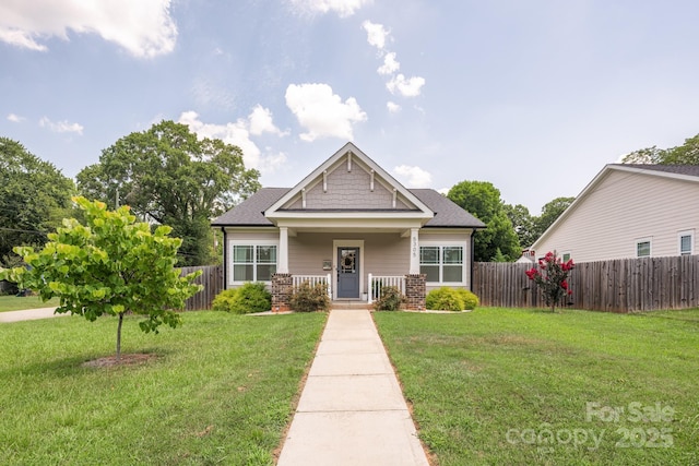 5305 Tarrywood Ln, Charlotte, NC 28205 - craftsman house with a porch