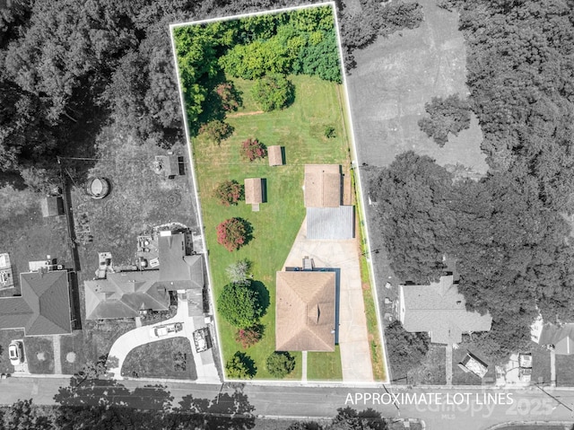 302 Planetree Dr, Belmont, NC 28012 - aerial perspective of suburban area featuring property boundaries highlighted