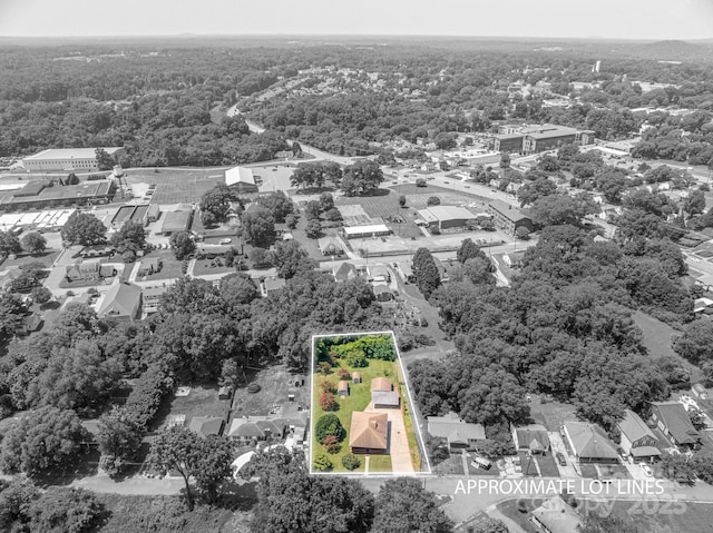 302 Planetree Dr, Belmont, NC 28012 - aerial view of property and surrounding area featuring property parcel outlined and a forest