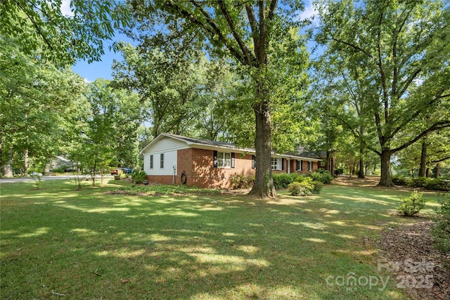 725 Plantation Rd, Lancaster, SC 29720 - view of grassy yard