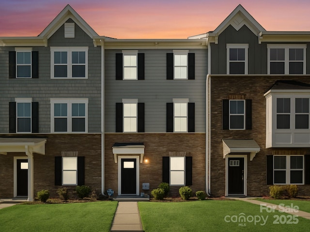 1217 Ashbury St, Charlotte, NC 28216 - photo 1