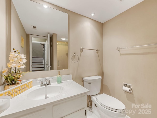 9237 N Vicksburg Park Ct, Charlotte, NC 28210 - full bath with double vanity