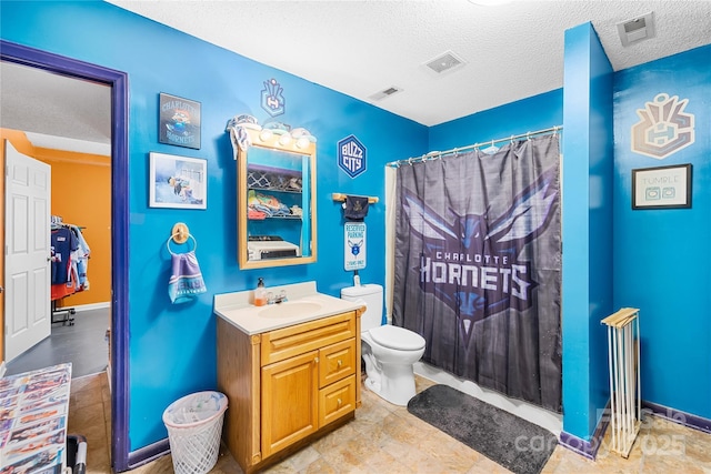 7410 Derby Meadows Ct, Charlotte, NC 28216 - bathroom with vanity, a textured ceiling, and a shower with shower curtain