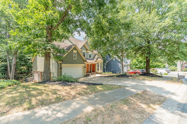 6225 Ash Cove Ln, Charlotte, NC 28269 - view of front facade featuring driveway