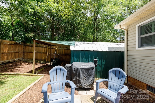 1631 Amanda Ln, Rock Hill, SC 29730 - fenced backyard featuring a shed