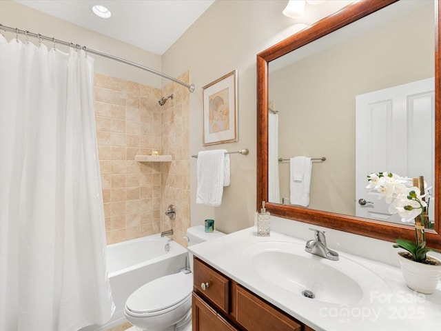 1313 Haywood Park Dr Unit 11, Waxhaw, NC 28173 - full bath featuring vanity and shower / tub combo with curtain