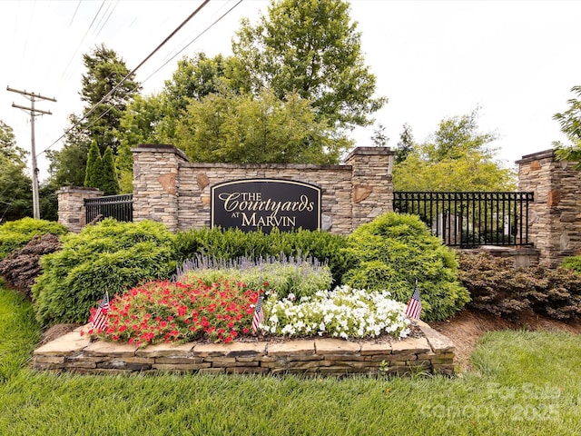 1313 Haywood Park Dr Unit 11, Waxhaw, NC 28173 - view of community / neighborhood sign