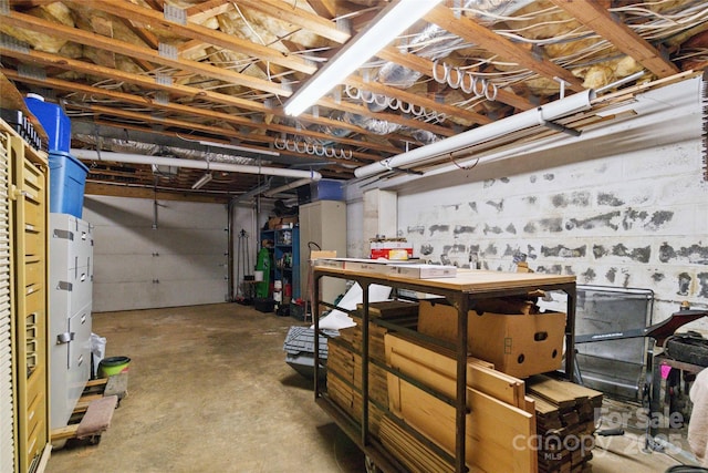 3149 Simmons St, Kannapolis, NC 28083 - garage with a workshop area