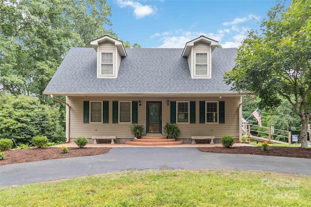 3149 Simmons St, Kannapolis, NC 28083 - cape cod house with roof with shingles
