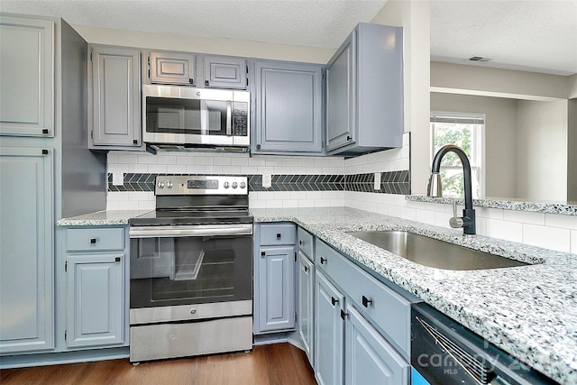 9035 J M Keynes Dr Unit 39, Charlotte, NC 28262 - photo 4