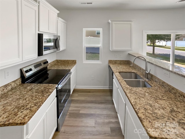 8004 Stevie Oaks Ln, Charlotte, NC 28215 - photo 6