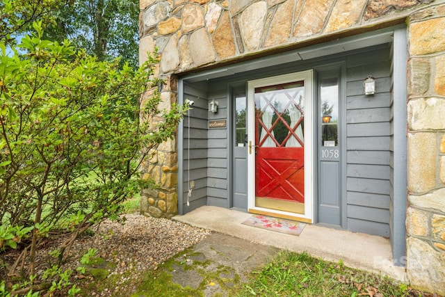1058 Howard Gap Loop Rd, Flat Rock, NC 28731 - entrance to property with stone siding