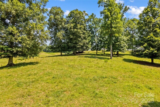 000 J And W Rd, Olin, NC 28660