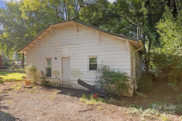 709 E Front St, Statesville, NC 28677 - rear view of house