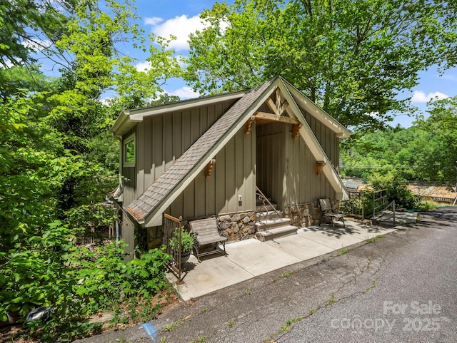 417 Tryon Bay Cir, Lake Lure, NC 28746 - photo 5