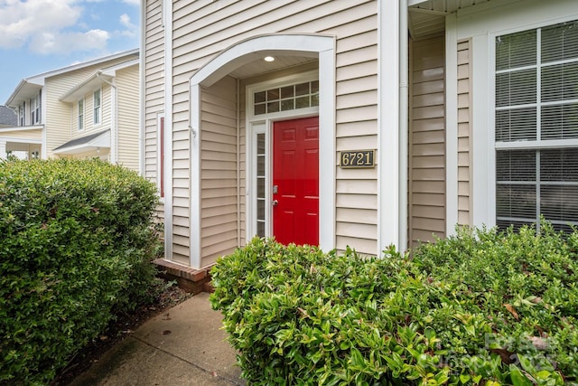 6721 Charter Hills Rd, Charlotte, NC 28277 - property entrance