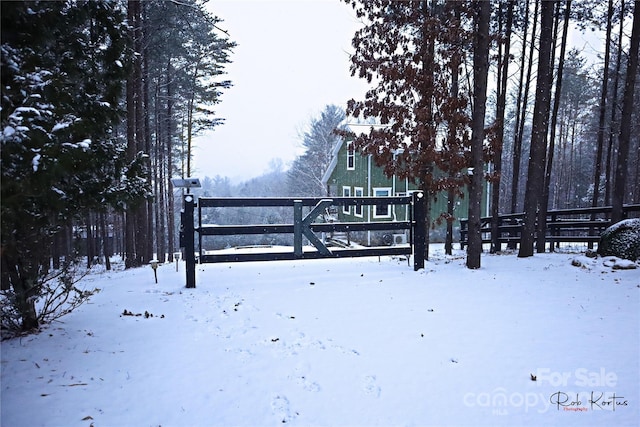 1594 High Valley Way, Lenoir, NC 28645 - view of snowy yard
