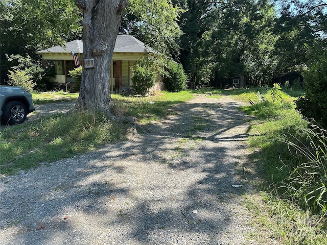 301 Weant St, Salisbury, NC 28144 - view of dirt / gravel driveway